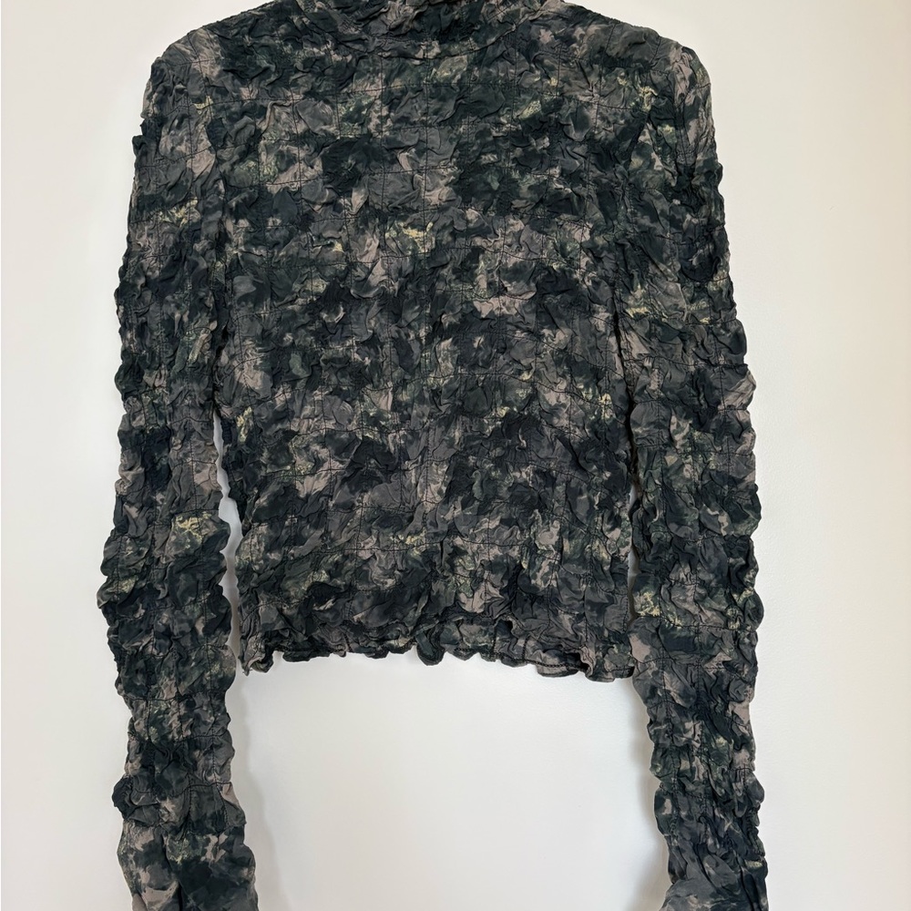 Textured Long-Sleeve Women's Top in green and Gray